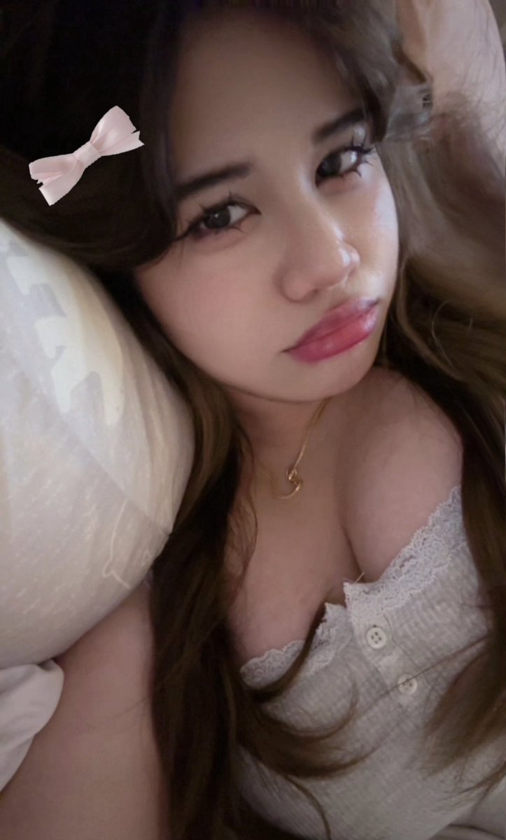 couturenoo's tweet image. ୨ৎ sugar talking, your eyes only yeah ! 🍥 ˊ˗ 

#ENSD #ENGENESelcaDay #ENHYPEN_SUNOO