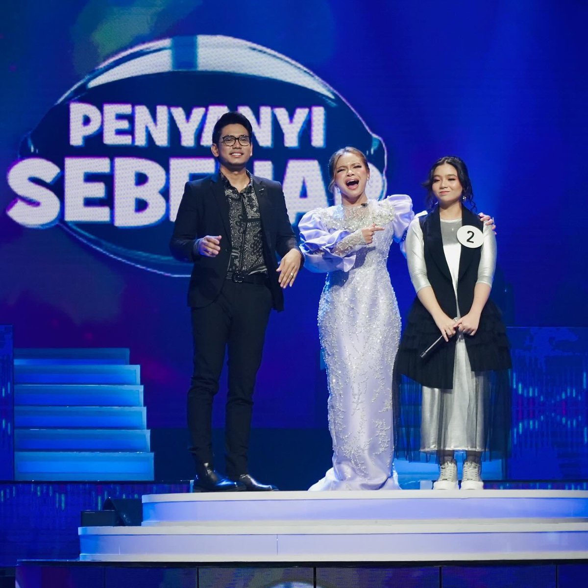 tv3malaysia's tweet photo. Penyanyi misteri nombor 2 anda adalah penyanyi sebenar 👏🏻👏🏻👏🏻 #ICSYVMY7 https://t.co/nqt0REtOvZ