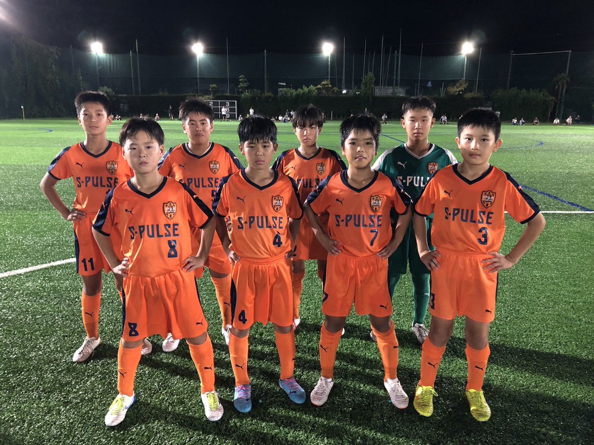 清水エスパルスJr.ユース 移動着 ネイビー ストライプ ピステ GW9SwWebQAAZVNM.jpg