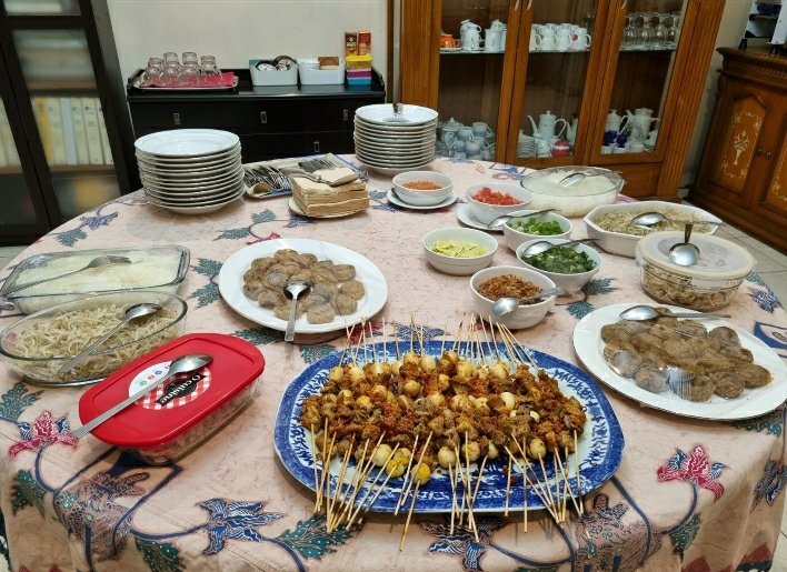 Monyet <a href="/JhonSitorus_18/">Jhon Sitorus</a> tiada lelah nyampah &amp; nyinyir sama kelg. Jokowi
Nyet jgn jd BANCI slalu atasnamakan RAKYAT, rakyat ndasmu!
Coba lo makan yg bergizi spy otak &amp; jiwa sehat!
⬇️❤