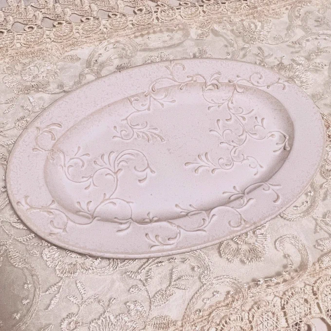 とってもかわいいお皿を手に入れました