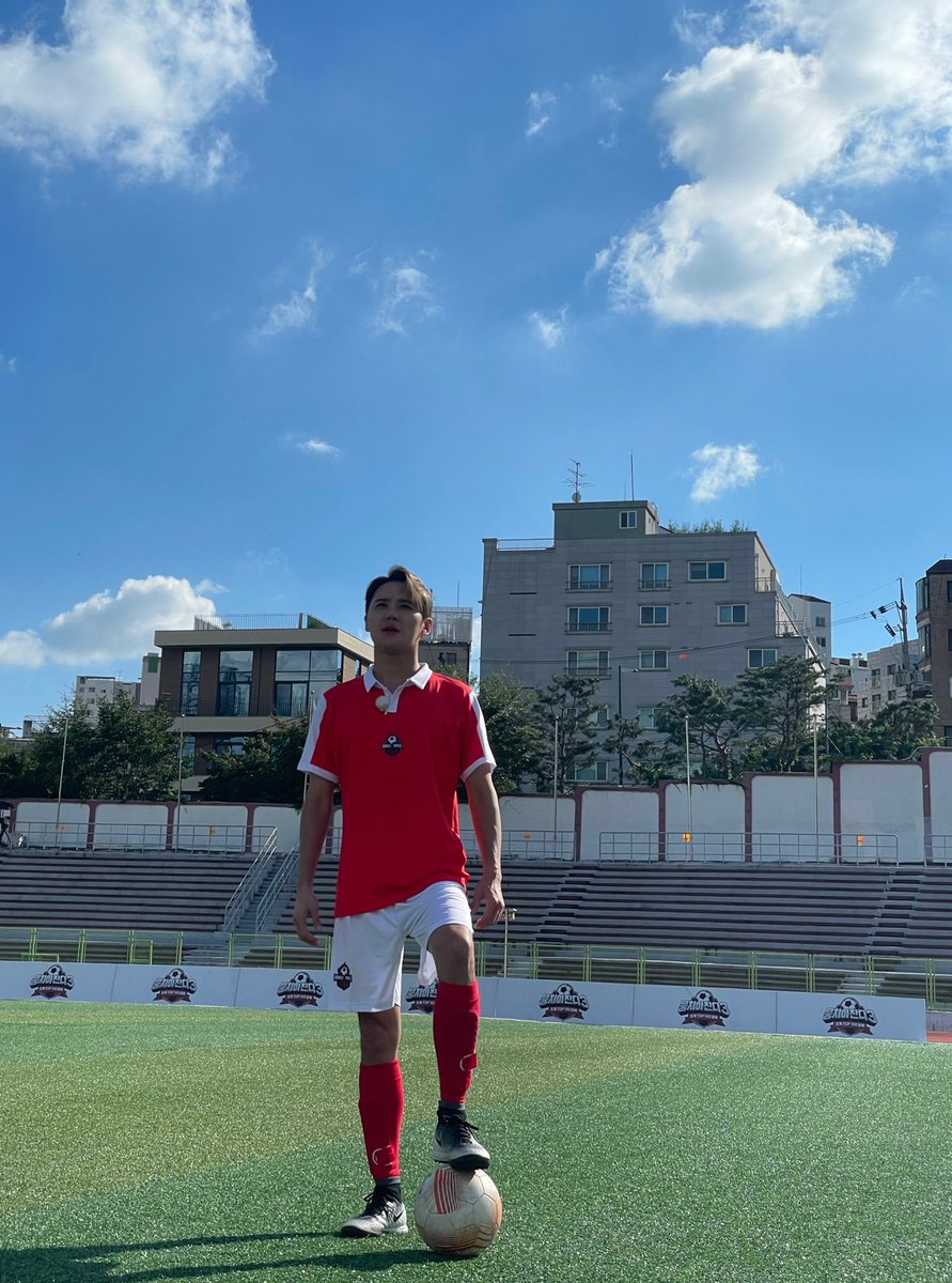 한우물만 판 남자 샤일✌🏻
#JTBC 뭉쳐야찬다3 #안정환 감독
#김남일 코치 #김용만 해설위원과 함께

월드컵, 안정환, 김준수, 뭉찬3 Let’s Go ⚽️💨

#JUNSU #XIA #KIMJUNSU
#金俊秀 #ジュンス #XIA준수 
#PALMTREEISLAND