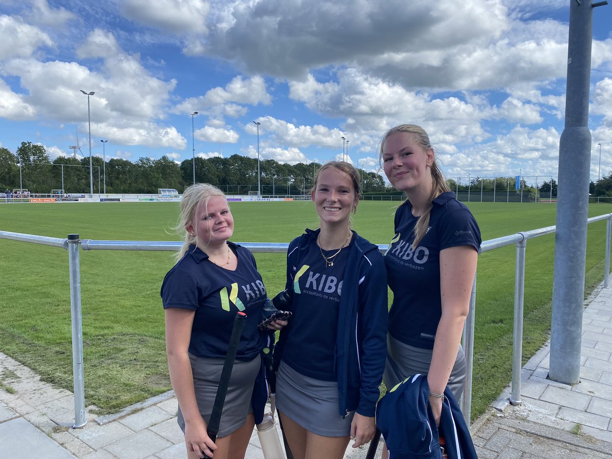 HCGO2012's tweet image. Wil je ook hockeyen met onze HCGO dames? De sportvereniging voor heel Goeree-Overflakkee. De eerste trainingen zijn als proeflid volledig vrijblijvend, inschrijven kan via HCGO.nl of de link in bio
.
#middelharnis #hcgo #komproeftrainen