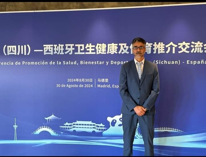 Presenting the <a href="/unisevilla/">Universidad de Sevilla</a> at the Health Commission of Sichuan Province. Productive discussions with Vice Governor &amp; Head Scientific Advisor Lei Hongmei on collaborations in  precision medicine. Exciting future ahead for Seville-Sichuan partnerships! <a href="/ChinaEmbEsp/">Embajada de China en España</a> <a href="/MoroccoInCHN/">Morocco in China</a>