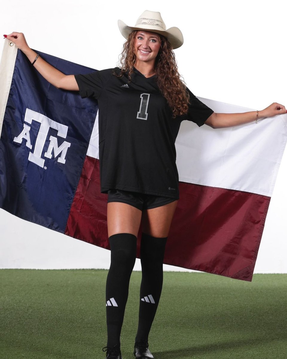 legendsfc_g08's tweet photo. π Congratulations to Makenna on her commitment to Texas A&M! πβ½οΈ Your dedication and hard work have truly paid off, and we couldnβt be prouder of your achievement. Best of luck in your next chapter with the Aggies! πͺ #LegendsFC #Commitment #TexasAM #FutureAggie https://t.co/AskWPF4B4p