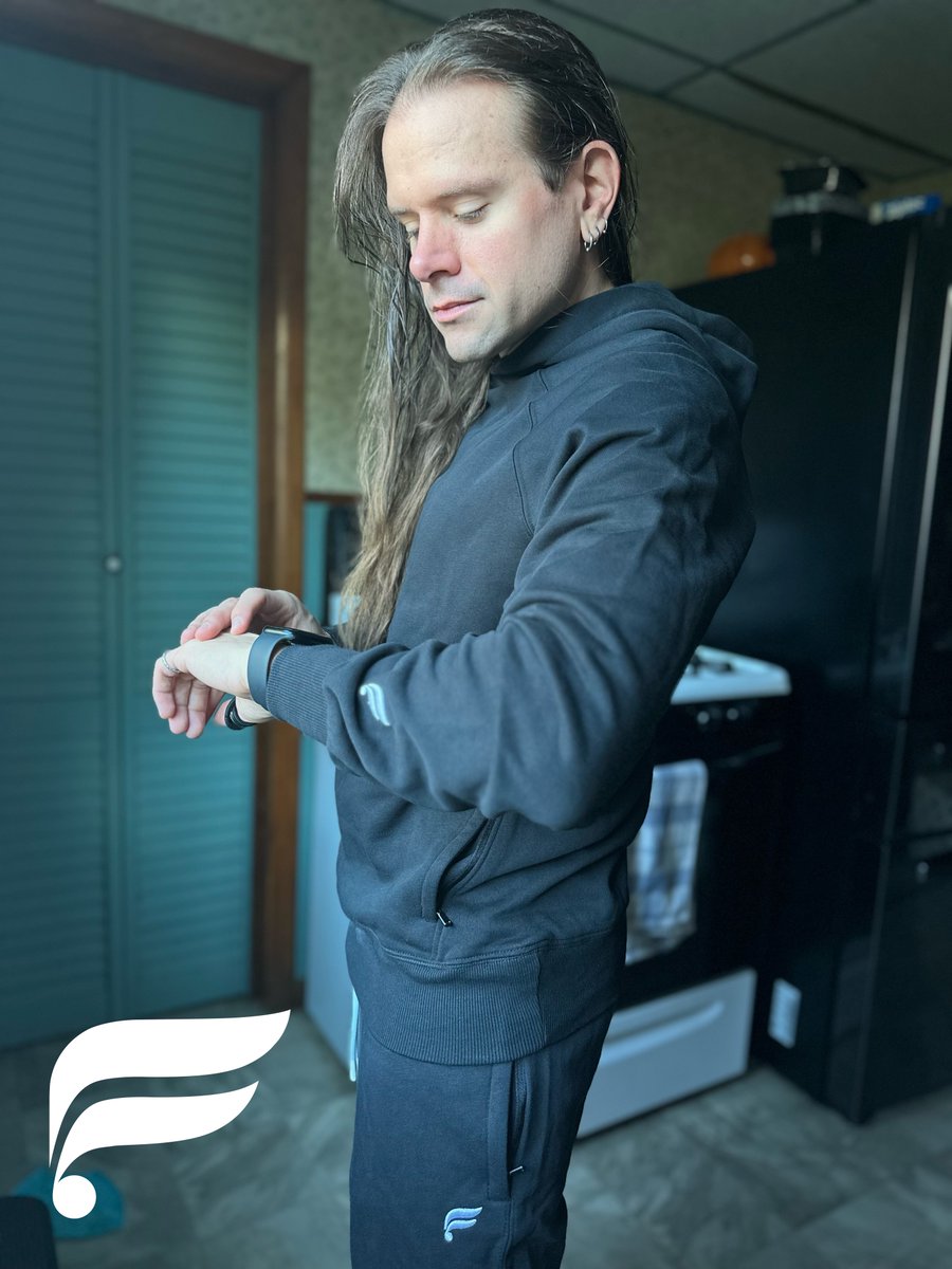 CoyoteWildfire's tweet image. Fabletics has come through with some delightfully late-summer / pre-autumn outfits!

Click the link below! It has a handy little wizard to help you find outfits that may be of interest to you!

👉 fabletics.com/coyotewildfire 

#FableticsMenAmbassador #Sponsored