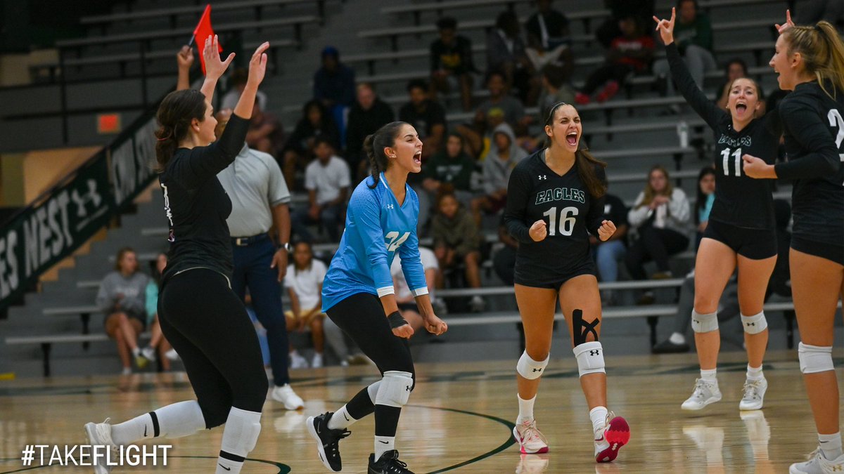 🏐, No. 19 Eagles Complete Perfect Weekend at Home! #TakeFlight🦅

🔗: cmueagles.com/sports/wvball/…