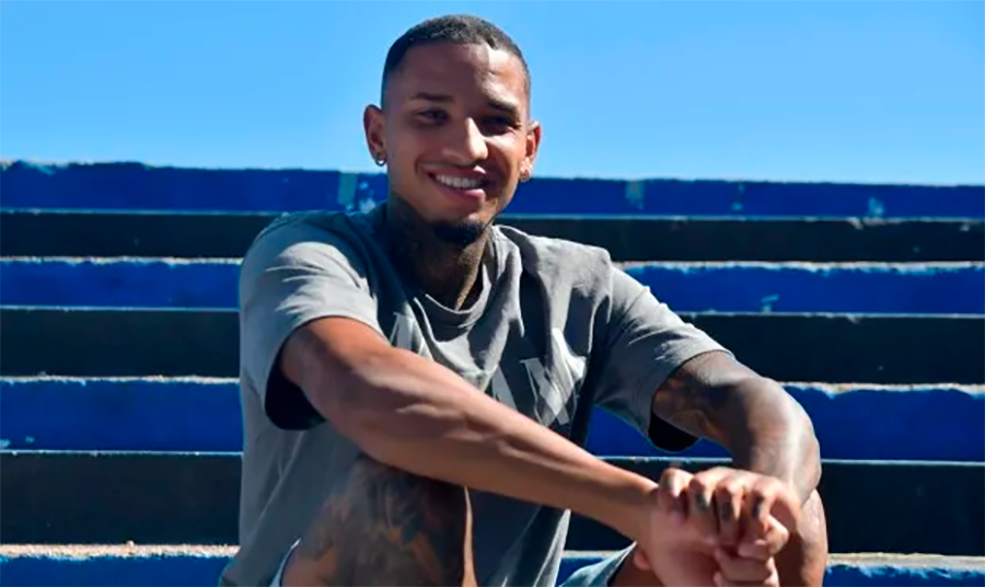 Enseñanzas que dejó una tragedia
La trágica muerte del jugador de fútbol Juan Izquierdo en San Pablo dejó enseñanzas valiosísimas que no deben pasar desapercibidas en el marco de una sociedad como la nuestra que tantas veces se muestra agresiva, rota y
patriagrande.com.uy/2024/09/08/ens…