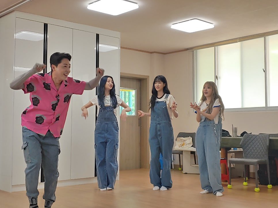 1998_03_19's tweet photo. 6시내고향 글로벌즈 ㄱㅇㅇ

🔗https://t.co/hqLy2M0PvG https://t.co/gljAcRJjDD