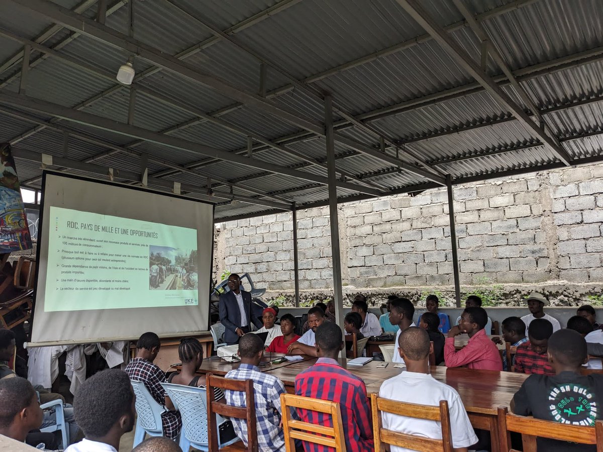 Pole Institute (@poleinstitute) on Twitter photo #UniversitéAlternative les jeunes ont echangé avec les experts de <a href="/KivuEntrepren/">Kivu Entrepreneurs</a> sur les défis et les opportunités de l'entrepreneuriat en RDC. D c échanges, il est ressorti que la RDC en depit d divers problèmes est un pays d bcp d'opportunités. <a href="/BROT_furdiewelt/">Brot für die Welt</a> <a href="/NeneMorisho/">Nene Morisho</a> #UniversitéAlternative les jeunes ont echangé avec les experts de <a href="/KivuEntrepren/">Kivu Entrepreneurs</a> sur les défis et les opportunités de l'entrepreneuriat en RDC. D c échanges, il est ressorti que la RDC en depit d divers problèmes est un pays d bcp d'opportunités. <a href="/BROT_furdiewelt/">Brot für die Welt</a> <a href="/NeneMorisho/">Nene Morisho</a>