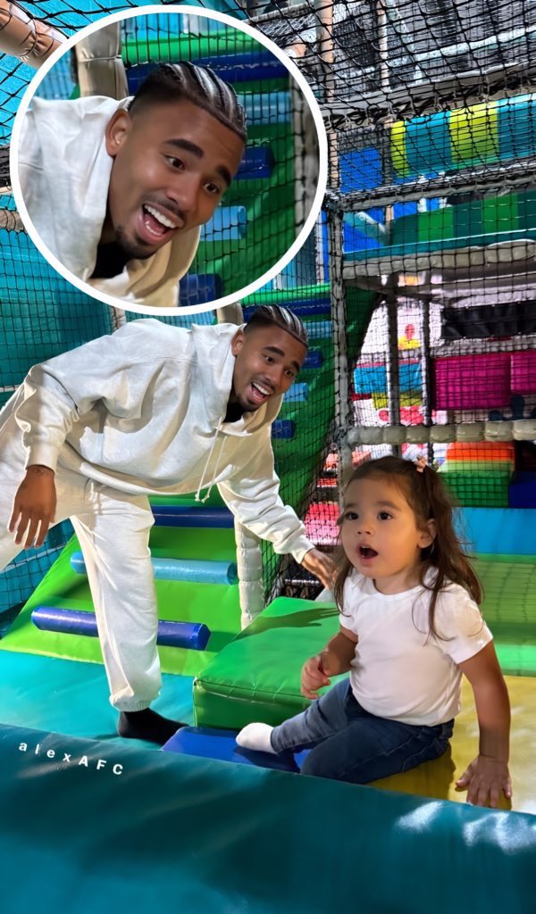 NEW LOOK: Arsenal star Gabriel Jesus reveals new hairstyle to welcome more goals in the new season😍😍