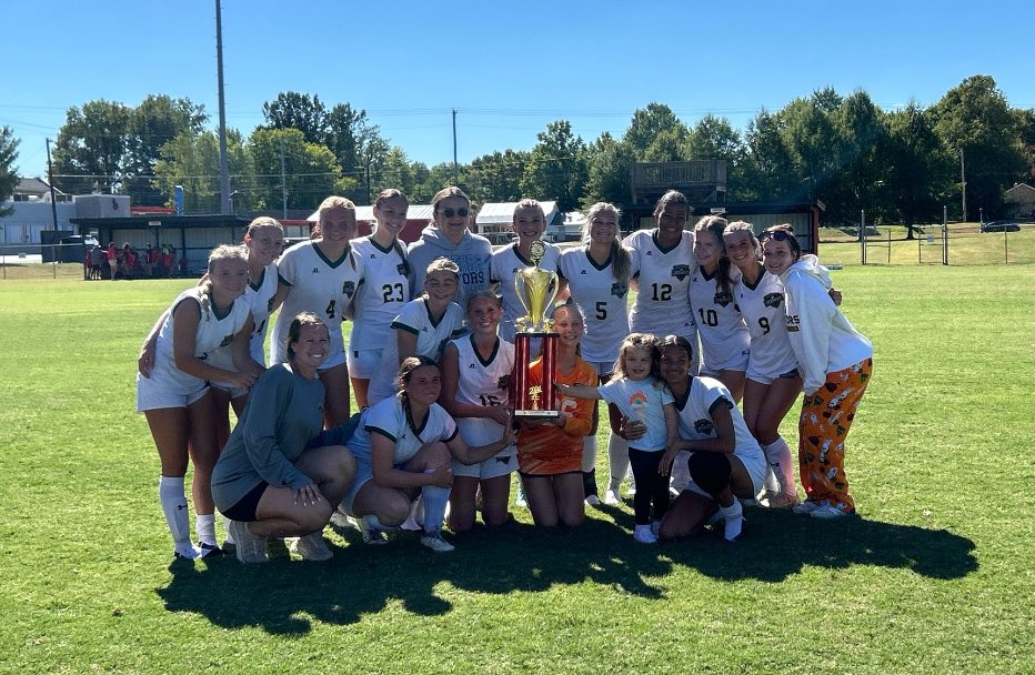 Amazing weekend for our lady Gators 
Varsity two wins 
JV wins tourney in mayfield 
Let’s Go Gators