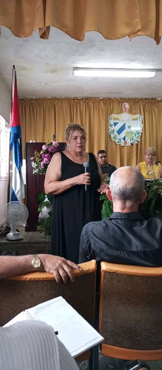 Amplia jornada la de hoy, a debate abierto en  la Asamblea Municipal del #PoderPopular en  el municipio #Cabaiguán de #SanctiSpíritusEnMarcha <a href="/DiazCanelB/">Miguel Díaz-Canel Bermúdez</a> <a href="/DrRobertoMOjeda/">Dr. Roberto Morales Ojeda</a> <a href="/PartidoPCC/">Partido Comunista de Cuba</a> <a href="/AsambleaCuba/">Asamblea Nacional Cuba</a> <a href="/AlexisLorente74/">Alexis Lorente Jiménez</a> <a href="/SanctiSpiritus1/">Gobierno Provincial #SanctiSpíritus</a> <a href="/MEspirituana/">@MariposaEspirituana</a>