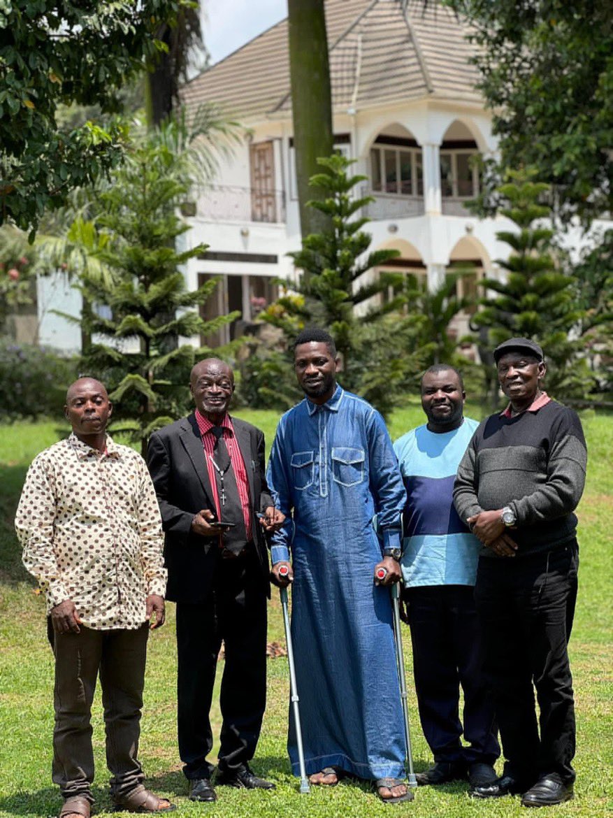 Yes, We all know this is the right time for Mr.Bobi Wine to diligently plan for 2026 and  everyone knows that  he must account for every penny  from Western funders at the  end of the day but honestly speaking using two clutches b'se of a minor injury is unnecessary.