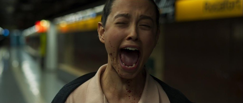 #EstaciónRocafort es una interesante propuesta con una lograda atmósfera de tensión y suspense psicológico aunque el desarrollo posterior y el final resulten algo decepcionantes. En cines gracias a #Filmax.

Crítica de Laura Zurita:

noescinetodoloquereluce.com/2024/09/critic…