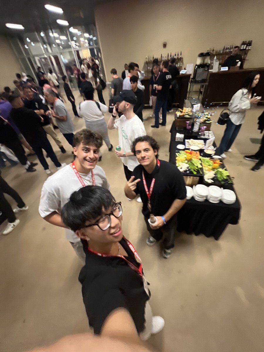 Thank you <a href="/vidsummit/">VidSummit</a>! Such an amazing experience ❤️

Got to meet so many talented people!