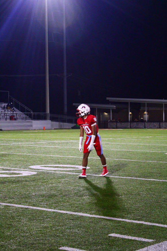 Bryangivesu6's tweet photo. Great game against south hills came out on top with 45-0 victory hard work pays off #hardwork #GodIsGood #classof27 #castleberry #routerunner https://t.co/CI2hKx9Wo5