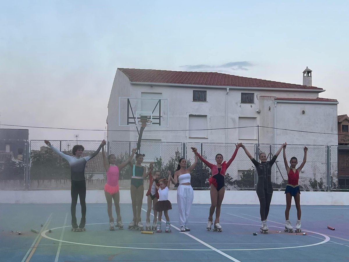 XXII VERANO CULTURAL

Esta tarde hemos podido disfrutar de la exhibición de patinaje artístico realizada por el Club “Gala de Murcia” 🛼✨

Una maravilla ver el esfuerzo y la pasión demostrada por estos jóvenes desde la más pequeña a la mayor!!!