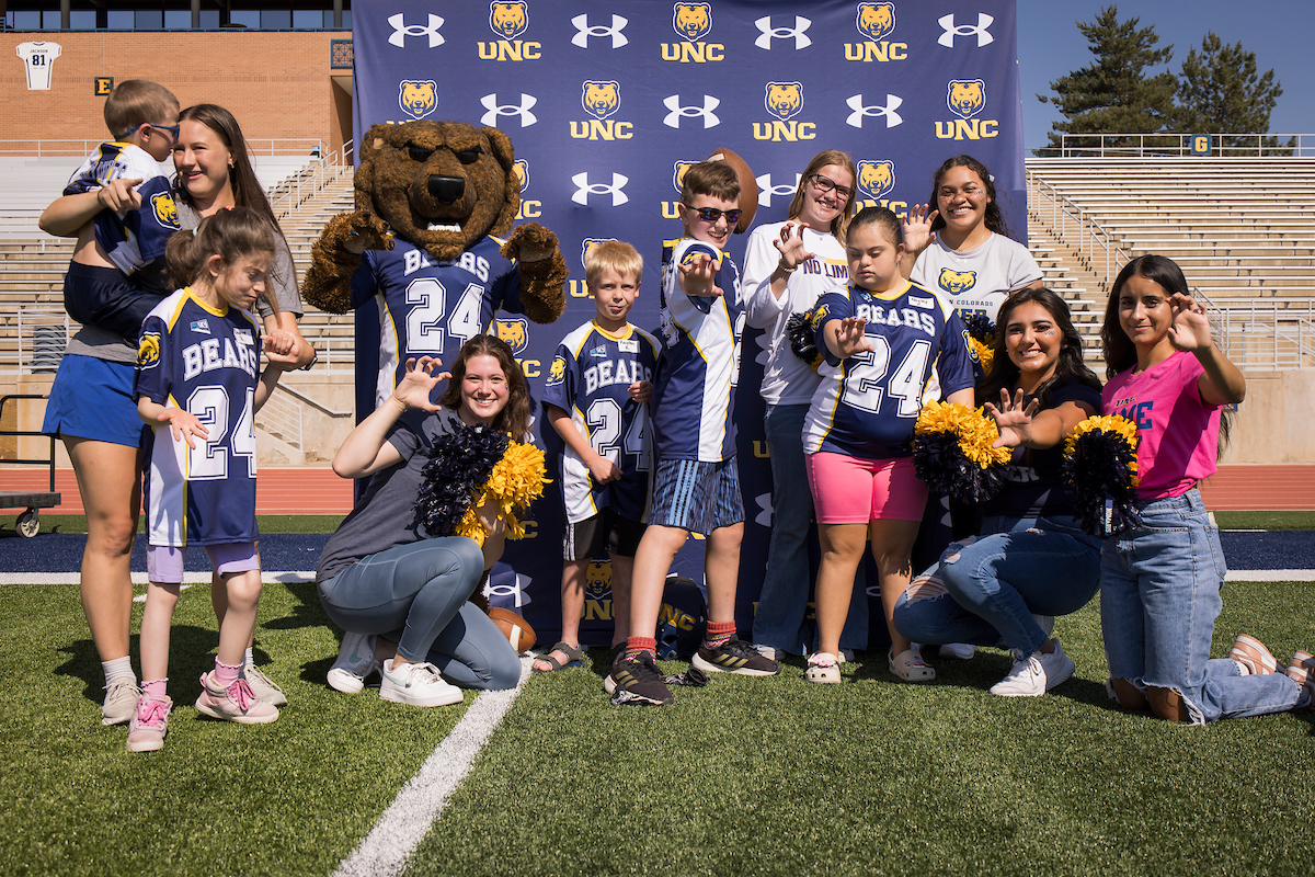 RecruitingClsrm's tweet image. 🏅 Wrapping Up Our Month on the Impact of Youth Sports 🏅

Youth sports do more than just keep kids active—they build the foundation for lifelong success. Let’s continue to support and encourage our young athletes as they grow into future leaders! 🌟

#RecruitingClassroom
