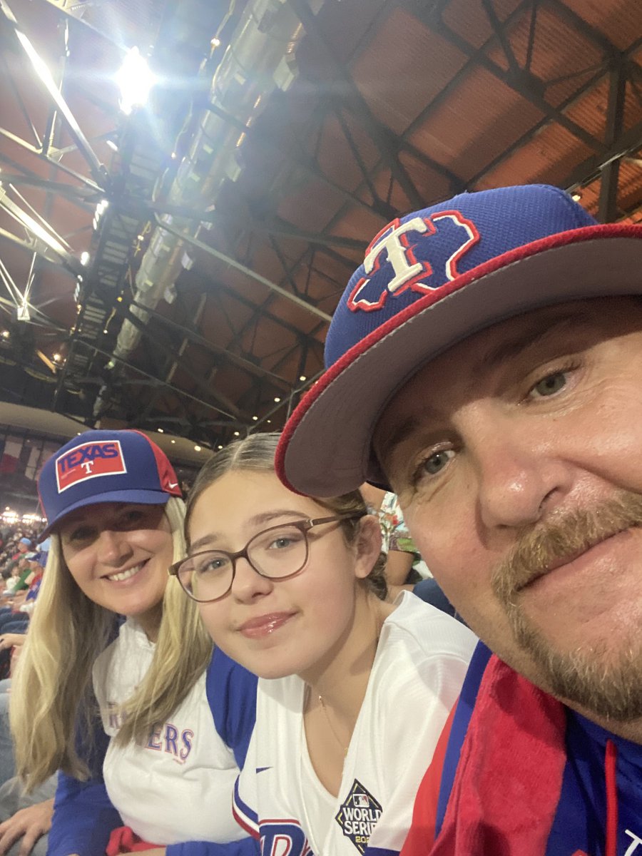 PitchingGeneral's tweet image. Happy Anniversary Babe! I appreciate all you do! So many memories and so many more to come!