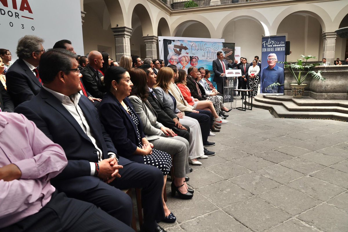 armentapuebla_'s tweet photo. 👵🏼👴🏽🎥 “Canas al Aire” es un hermoso homenaje a los adultos mayores que han dado tanto por Puebla. 

🫶🏼 Mi reconocimiento a Luis Eduardo Sánchez Domínguez, productor y director, y a todo el equipo por esta obra cinematográfica que honra nuestras raíces. 🙌 https://t.co/9sbF2AKXmB