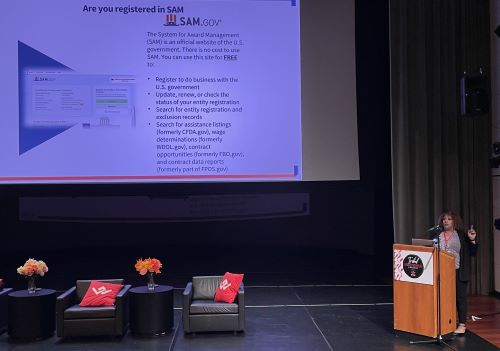 SBA_Connecticut's tweet photo. It's been a great day at the Mashantucket Museum &amp; Research Center &amp; the Tribal Entrepreneurial Symposium. Lead Marketing &amp; Outreach Specialist @Neesha0429 presented on Government Contracting, and the audience loved it! 👍 https://t.co/YFnM3T1FFm