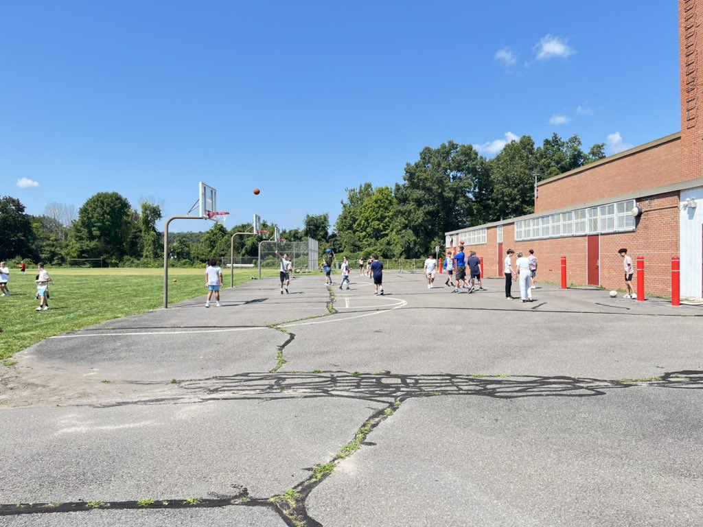 Emily_Gervasio's tweet photo. A wonderful first day! @rochambeaurams https://t.co/ORw7rz5GaH