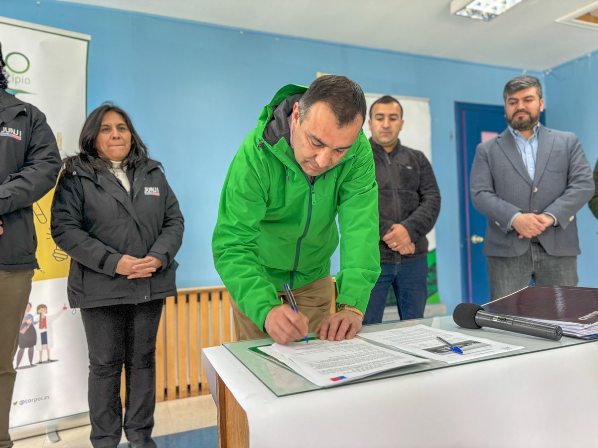 Juaneduardoconc's tweet photo. NUEVO JARDÍN INFANTIL Y SALA CUNA ELUNEY
77 días tendrá empresa constructora para realizar obras CONSERVACIÓN Y MEJORAMIENTO GENERAL del que será el NUEVO JARDÍN INFANTIL Y SALA CUNA #Eluney.
Entregamos antigua infraestructura a empresa contratista para realizar el proyecto. https://t.co/rKlXoWIQPz