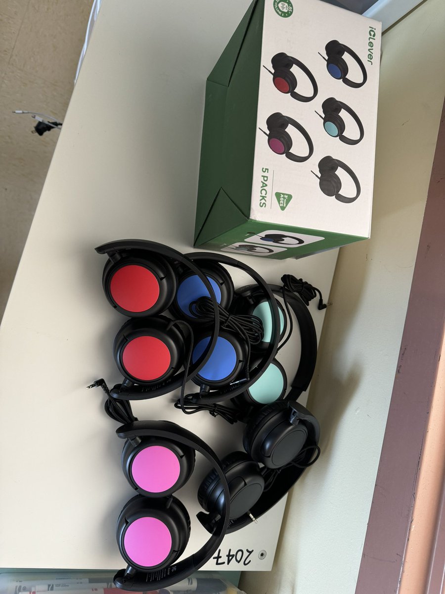 A massive thank you to @iCleverKid for these amazing new headphones!! My students are going to love using them during our listen to reading time!