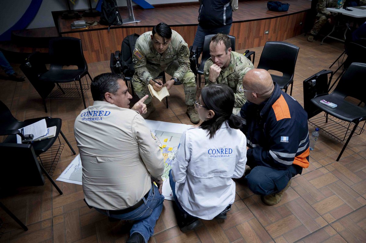JTF_Bravo's tweet image. JTF-Bravo’s #SentinelWatch exercise was hosted by @ConredGuatemala with almost three times more participants than the last iteration! 🇬🇹
For more: jtfb.southcom.mil/Media/News/Dis…