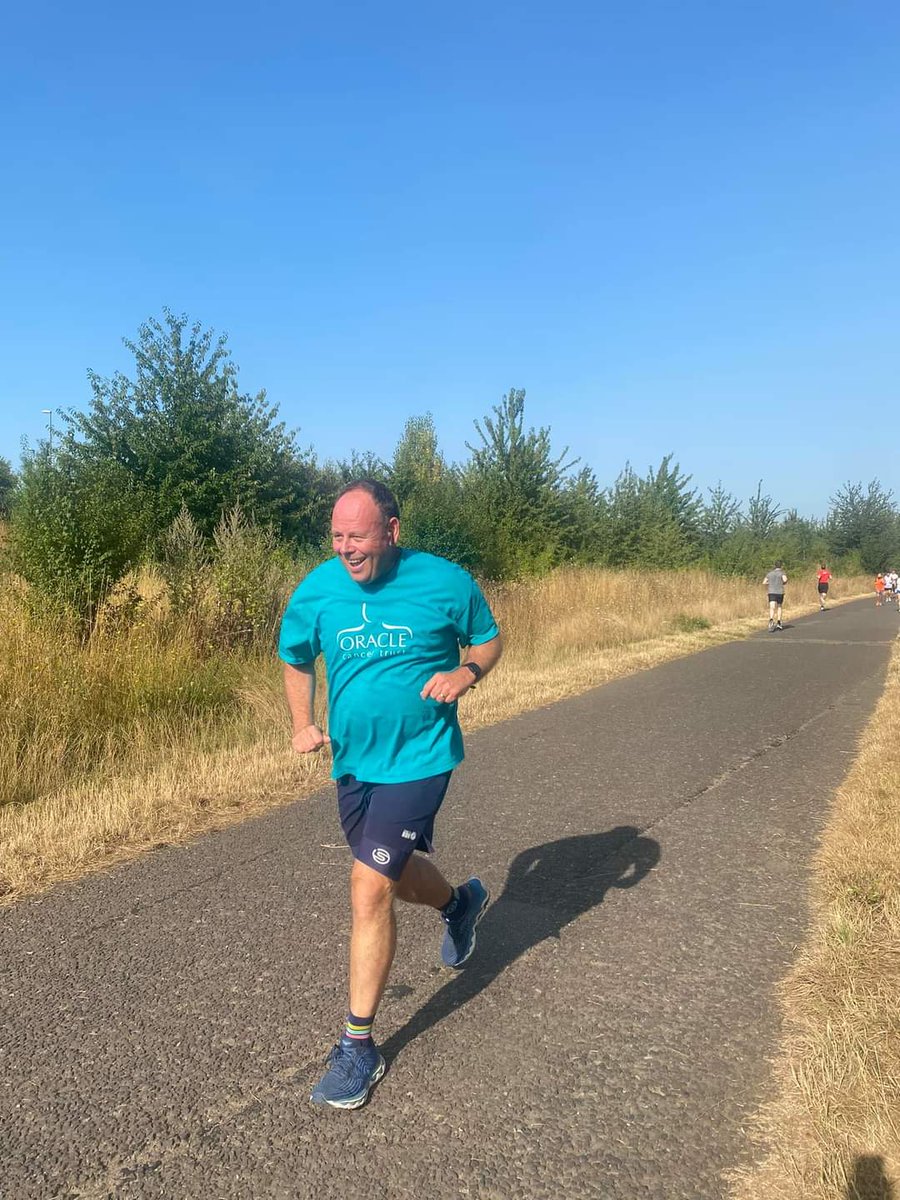 Not long to go now until #TheBigHalf. I've been training all year to run in the memory of my friend and NHS colleague Robert Shaw. Please sponsor me if you can justgiving.com/page/team-orac…