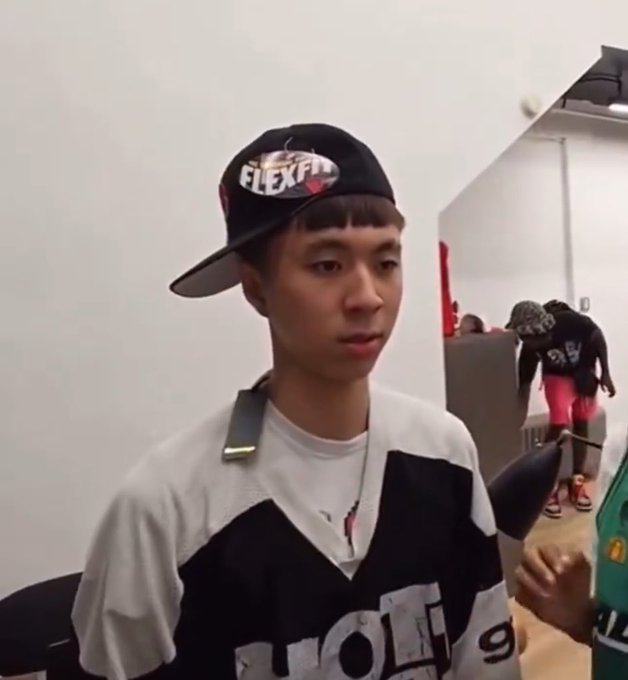 Watch Slatt♱'s leaked NSFW photo on TwXstars