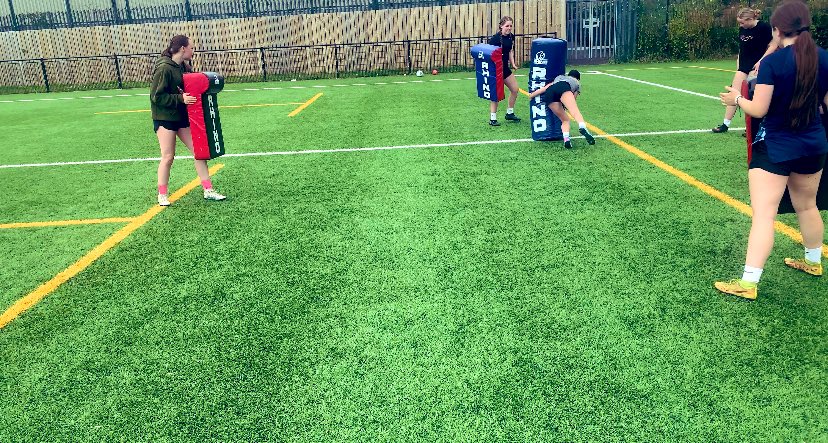 “A little progress everyday inevitably starts to add up.” #TrustTheProcess 💯🏉

The girls enjoyed swopping out the rugby pitch for the classroom this afternoon. One constant that always remains, is that we keep learning and challenging one another. #TheRugbyThatRocks #WeGoAgain