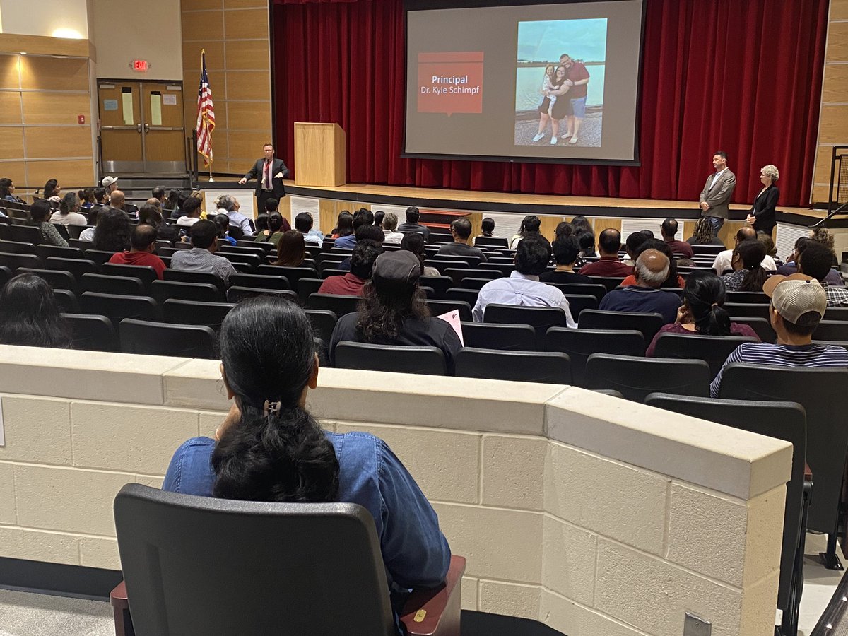 DrSchimpfCMS's tweet photo. Welcomed our new families and students to #TEAMCommUNITY today! A great morning connecting with our first-time #Panthers. Thanks to our staff for making today a great success for our #wwprsd community. https://t.co/LWCnYCu5g8