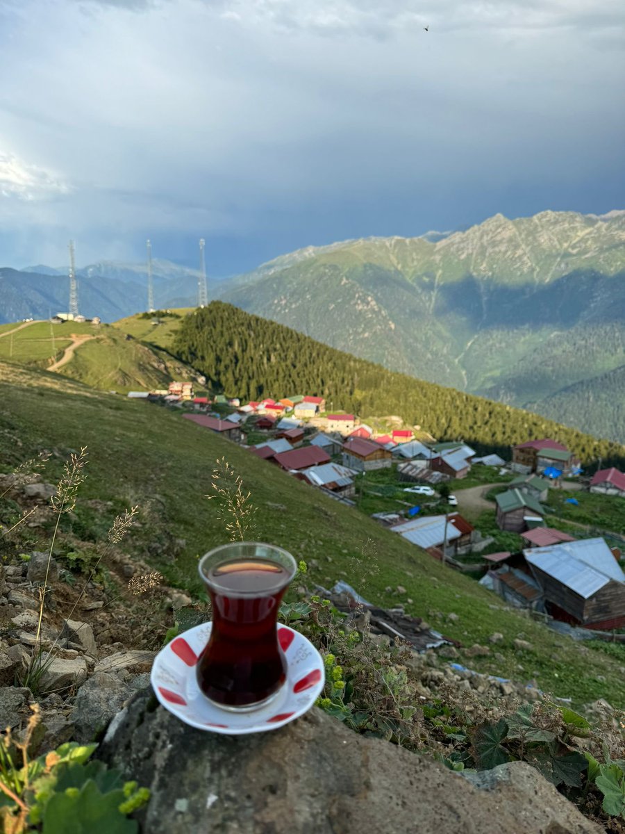 cecevatea's tweet photo. Gito yaylasın da  Çeçeva Çay keyfi . https://t.co/6smAvfWACx