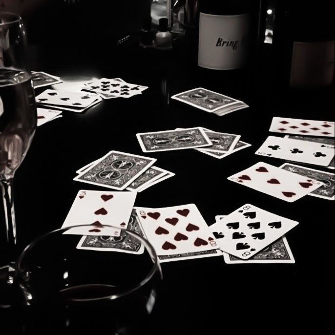 никто не может быть идеальным, у всех есть недостатки. 
один из множества моих недостатков – любовь к азартным играм.