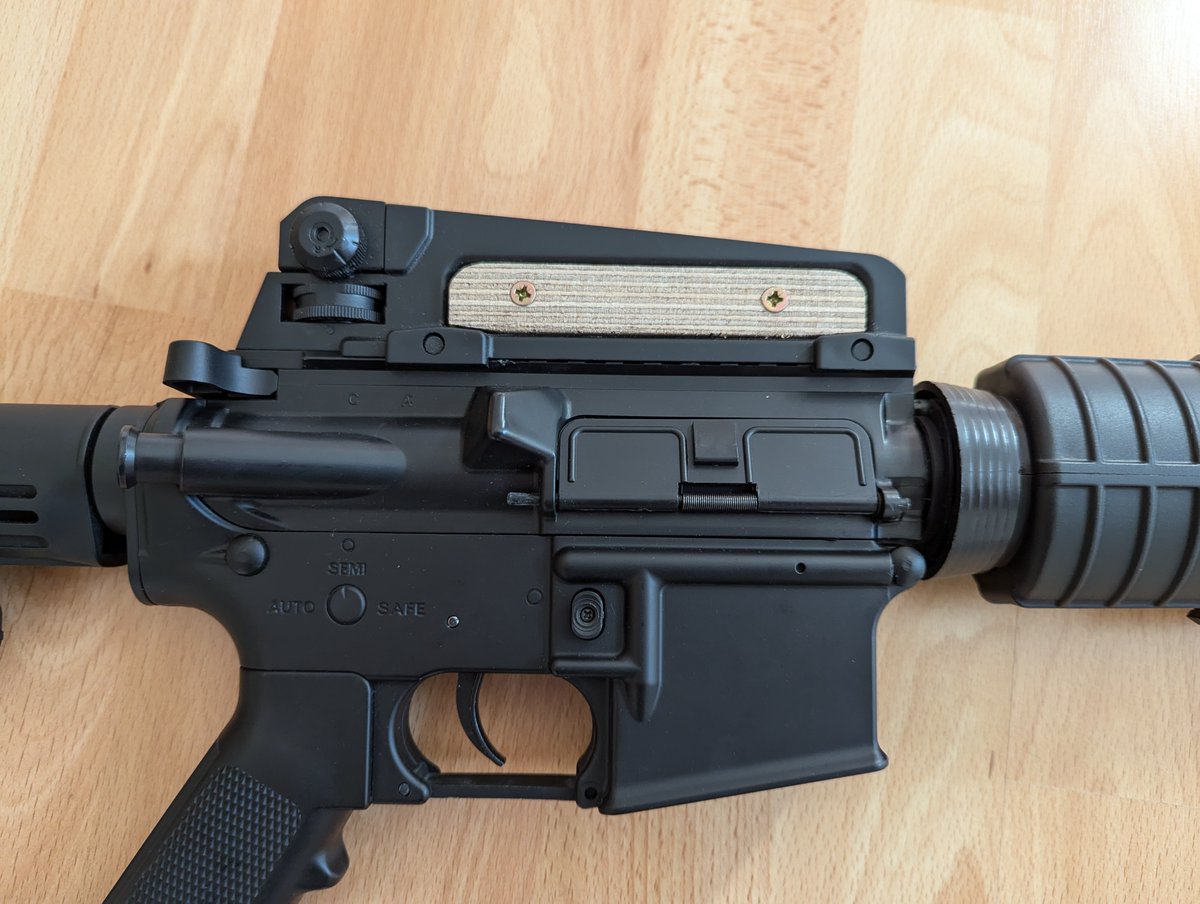 Grasyl's tweet photo. #airsoft , der Bereich der #waffentechnik wo man einfach alles machen kann .. #pso1 Adapter für #ar15 . https://t.co/7NMuX5Csvg