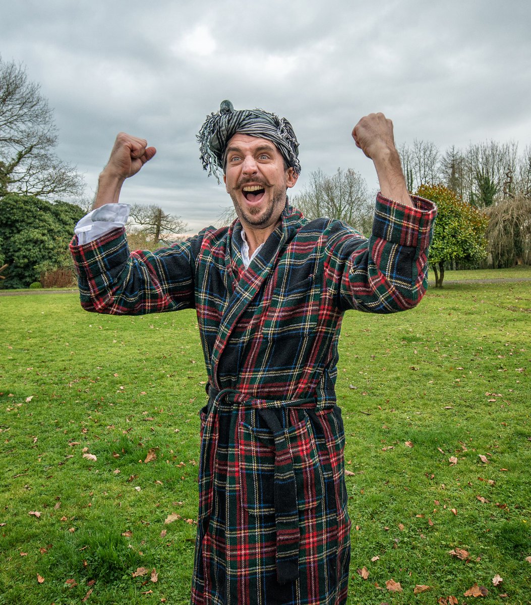24 hour stand by alert!  @murraylyoung &amp; @bekpalmer will be at <a href="/thenose/">JSTheNose</a> bookshop in #WaltonontheNaze tomorrow (Wednesday) at 5pm talking about their new book TALES FROM THE FOREST - sign up for free tickets here buff.ly/4fZj78G #free #family #poetry #bythesea #atomluna