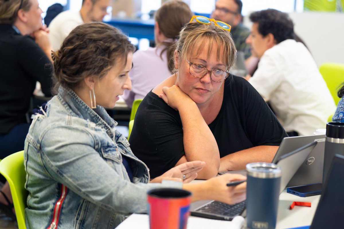 lyceechicago's tweet image. Last week, the LFC hosted its first IB Middle Years Program (MYP) workshop led by IB workshop leader, Peggy Clavette. Joined by colleagues from @GWAcademyChi and @GISChicago, this was an excellent way to prepare our teachers for the MYP assessment. #IBProgram #IBWorldSchool