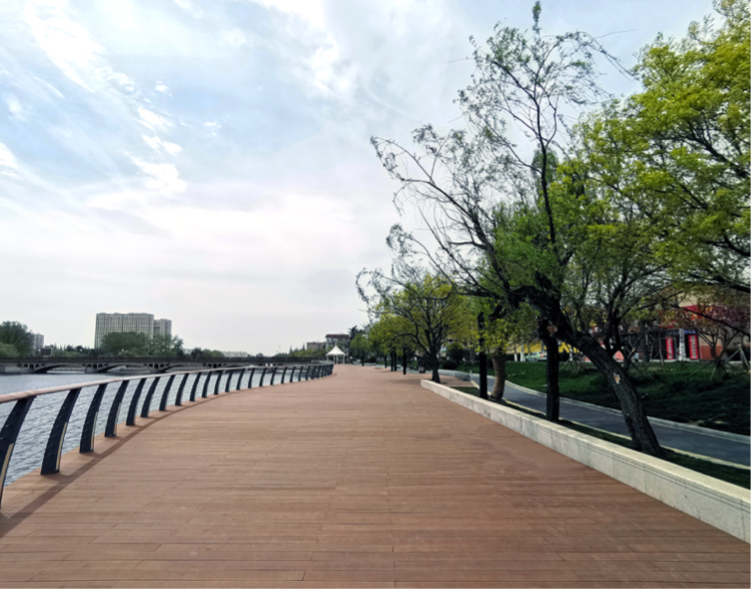 Safety is key. 🔐 

Gripsure offers both fire rated decking and cladding, ensuring your space is protected. The products come in a range of colours and finishes, to fit any project, commercial or domestic. 

Order your sample today and begin your project > gripsure.co.uk/sample-request/