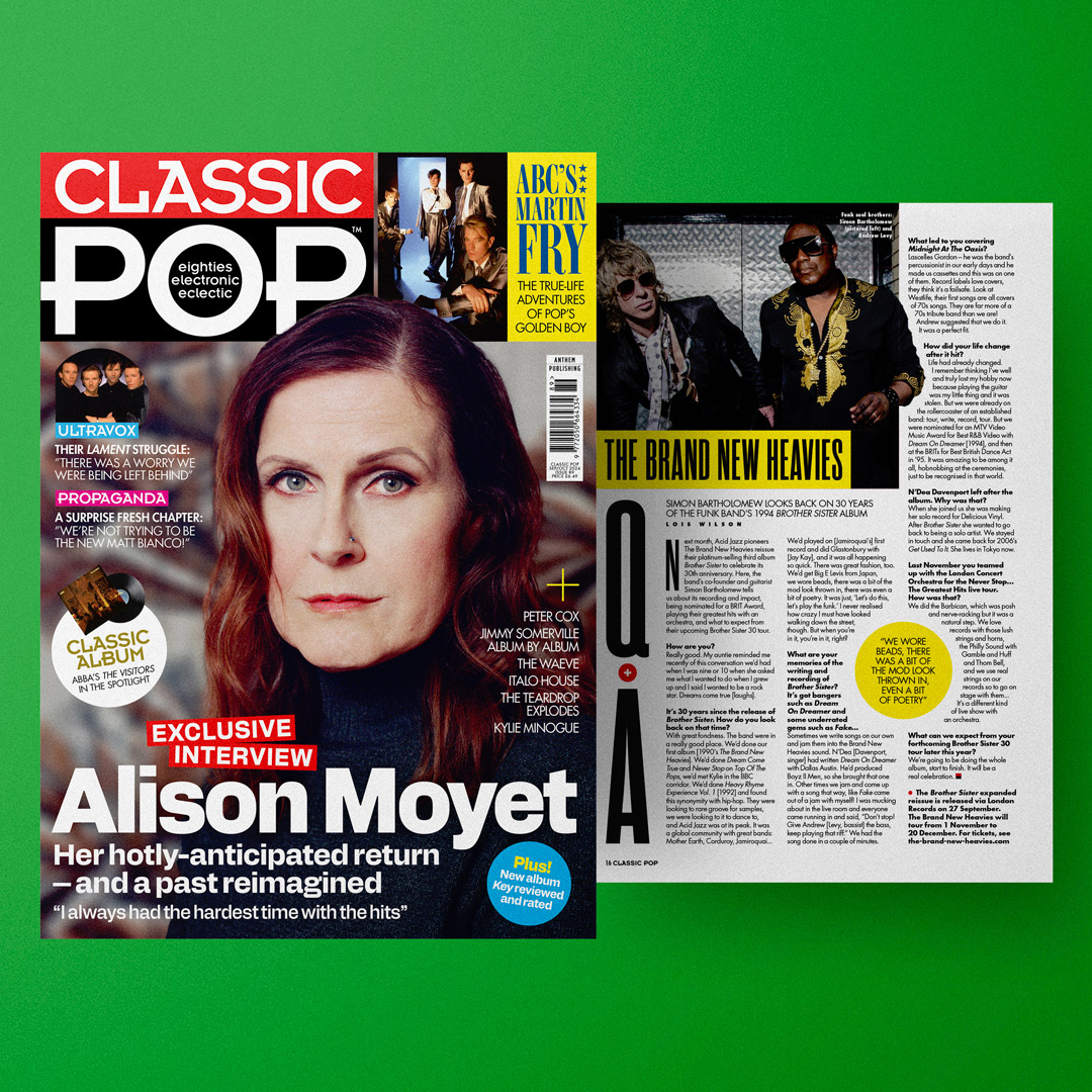 The Brand New Heavies (@brandnewheavies) on Twitter photo "Acid Jazz was at its peak. It was a global community with great bands: Mother Earth, Corduroy, Jamiroquai... It was all happening so quick."
Simon remembers the Brother Sister days in the Sep/Oct issue 89 of <a href="/ClassicPopMag/">Classic Pop magazine</a>, on newsstands now! "Acid Jazz was at its peak. It was a global community with great bands: Mother Earth, Corduroy, Jamiroquai... It was all happening so quick."
Simon remembers the Brother Sister days in the Sep/Oct issue 89 of <a href="/ClassicPopMag/">Classic Pop magazine</a>, on newsstands now!