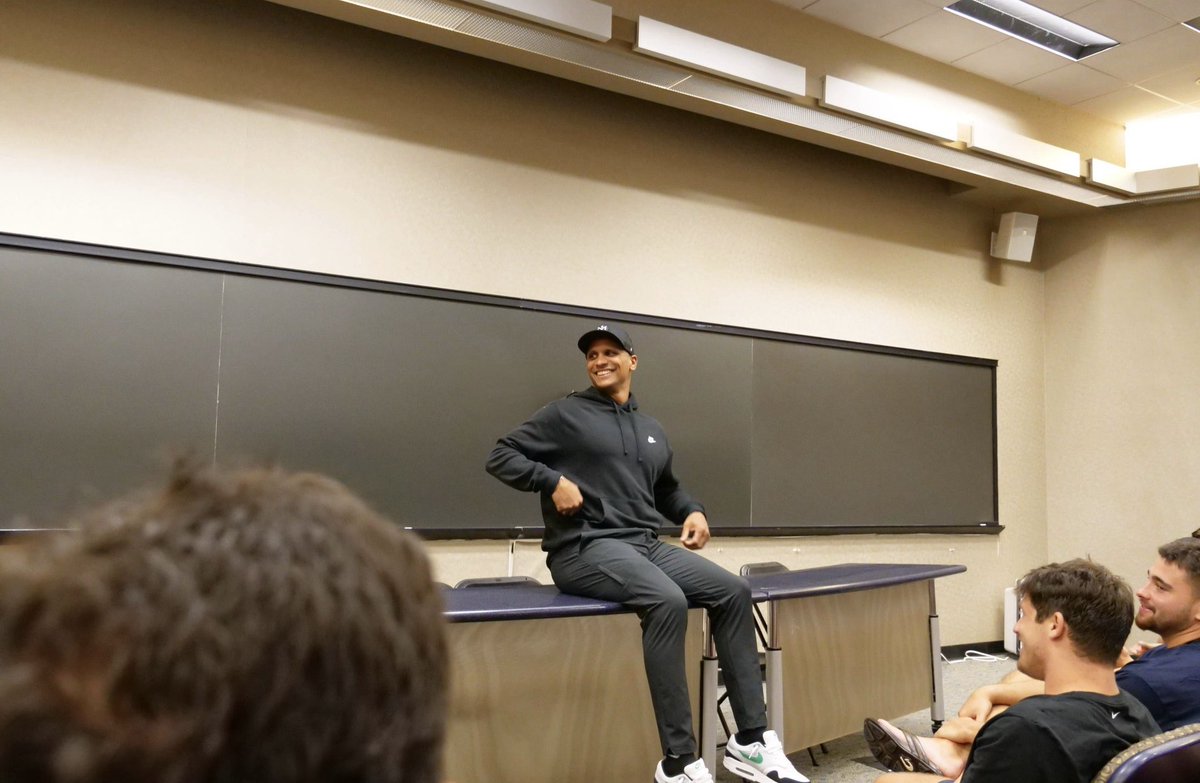 Trinity College Football tweet media