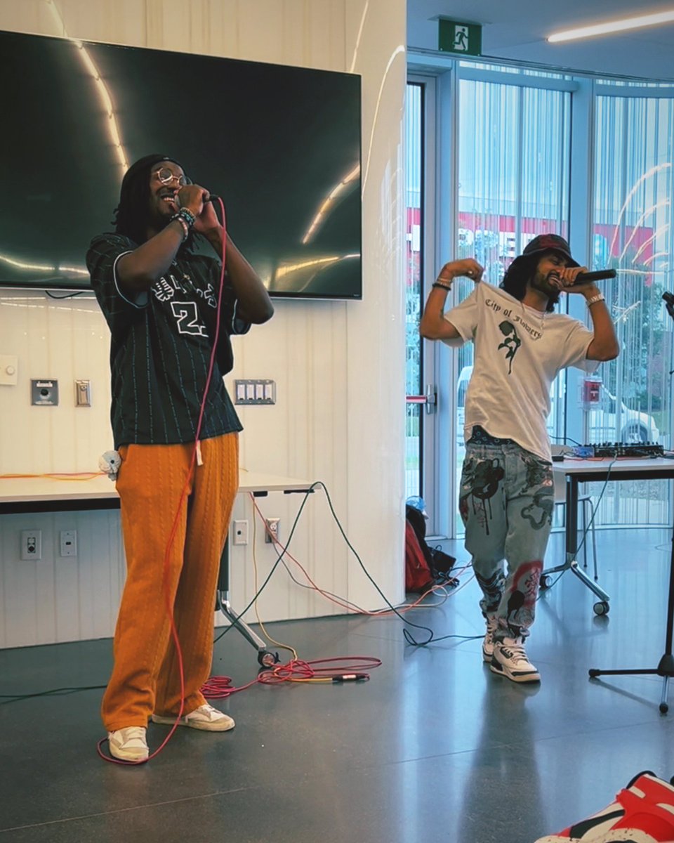 Moonboy W. tweet media