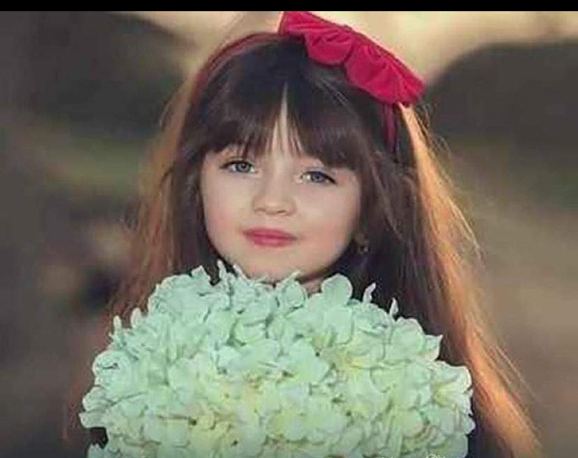 #اهداء_الى_خواتي_التي_لم_تنجبهم_أُمي 

      دايماََ هناك أشخاص ،،،،،لاتجمعنا 
    بهم سوى متابعه ولكن أرواحهم راقيه 
 
   تجبرنا أن نحترمها لأنهم فعلاً يستحقون

  وأنا لـي خوات هـم انتماء وأمان واكتفاء لي
  
         اللهم ارزقهم سعادة الدارين 🫶🏼