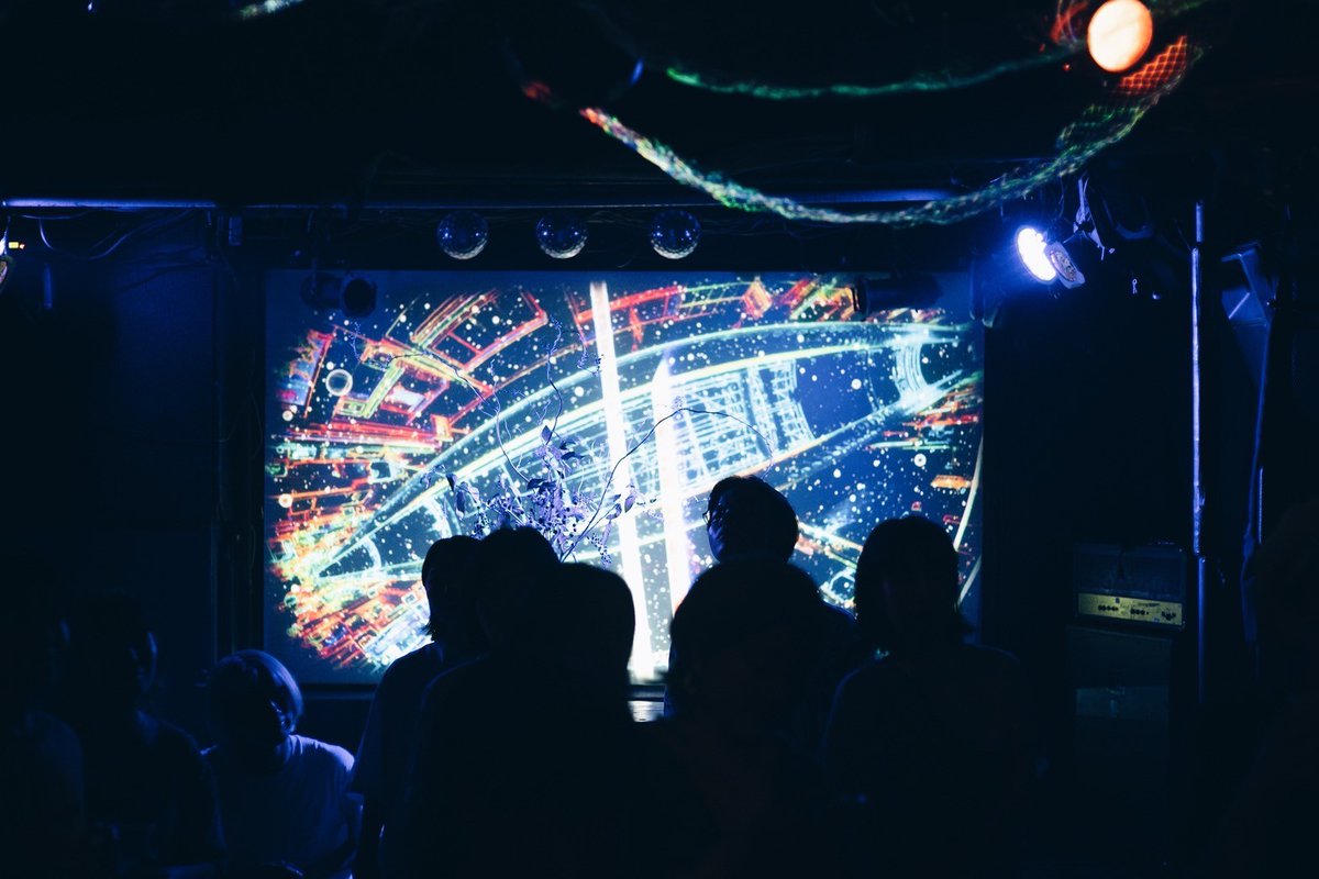 Giftat 京都METRO
9/1(日)18:00 open → 24:00 close

LIVE
asuka ando dub u set

DJ
YOTTU
RAIJIN
KAORU
RYUBOSHI

VJ
SAKKAKU

PHOTO
kojohn!

SHOP
HooK (Food)
hoop(布小物)
INADA COFFEE(珈琲)
マダムアッコ(数秘術+カード)　
Pirate Utopia(天然酵母パン,フォカッチャ)
metro.ne.jp/schedule/240901