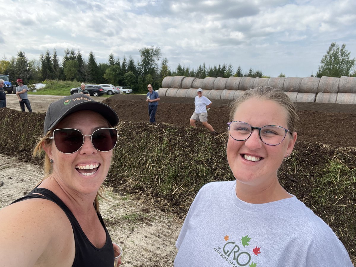 ValleyBioLaura's tweet image. Honoured to learn from Dr. Elaine Ingham this past weekend at the Glen Road Organics "Feed Your Soil" Conference, based of the teaching of @soilfoodwebscho  - Thank you so much!