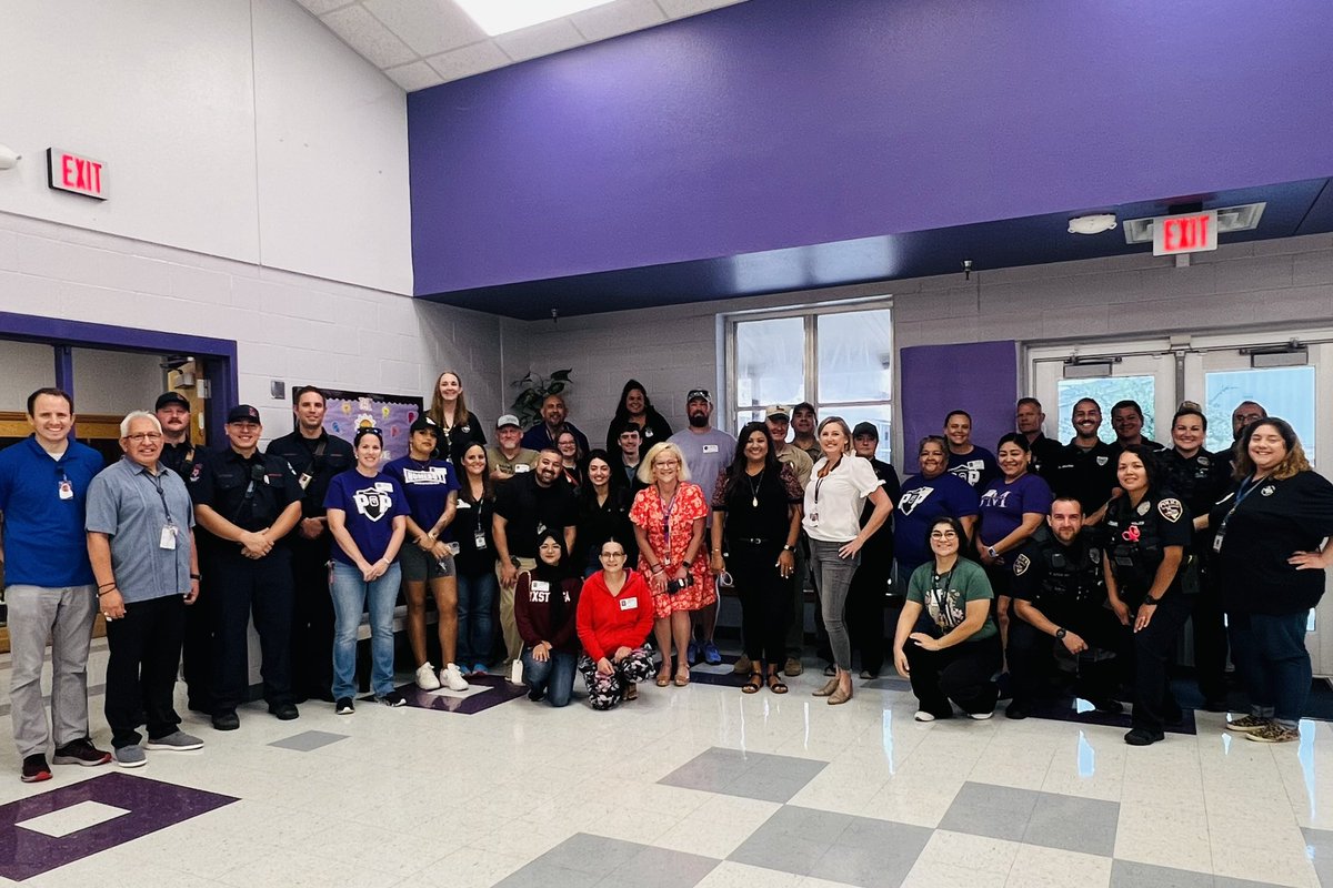 Lockdown drill <a href="/MillerSMCISD/">Doris Miller Middle School</a> ran smoothly with the help of admin, SRO, SMPD, SMFD, and PoPs! Thank you all for your help today! #SafetyFirst #MillerGoals