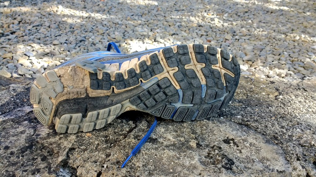 graemeultra's tweet photo. This week's #caminotuesday theme is garbage...
1. A pair of shorts for the bin
2. Worn out trainers ready for replacement during the #viapodiensis
3. Kristy's inner tube needs recycling
#CaminoDeSantiago https://t.co/jqKx55emBJ