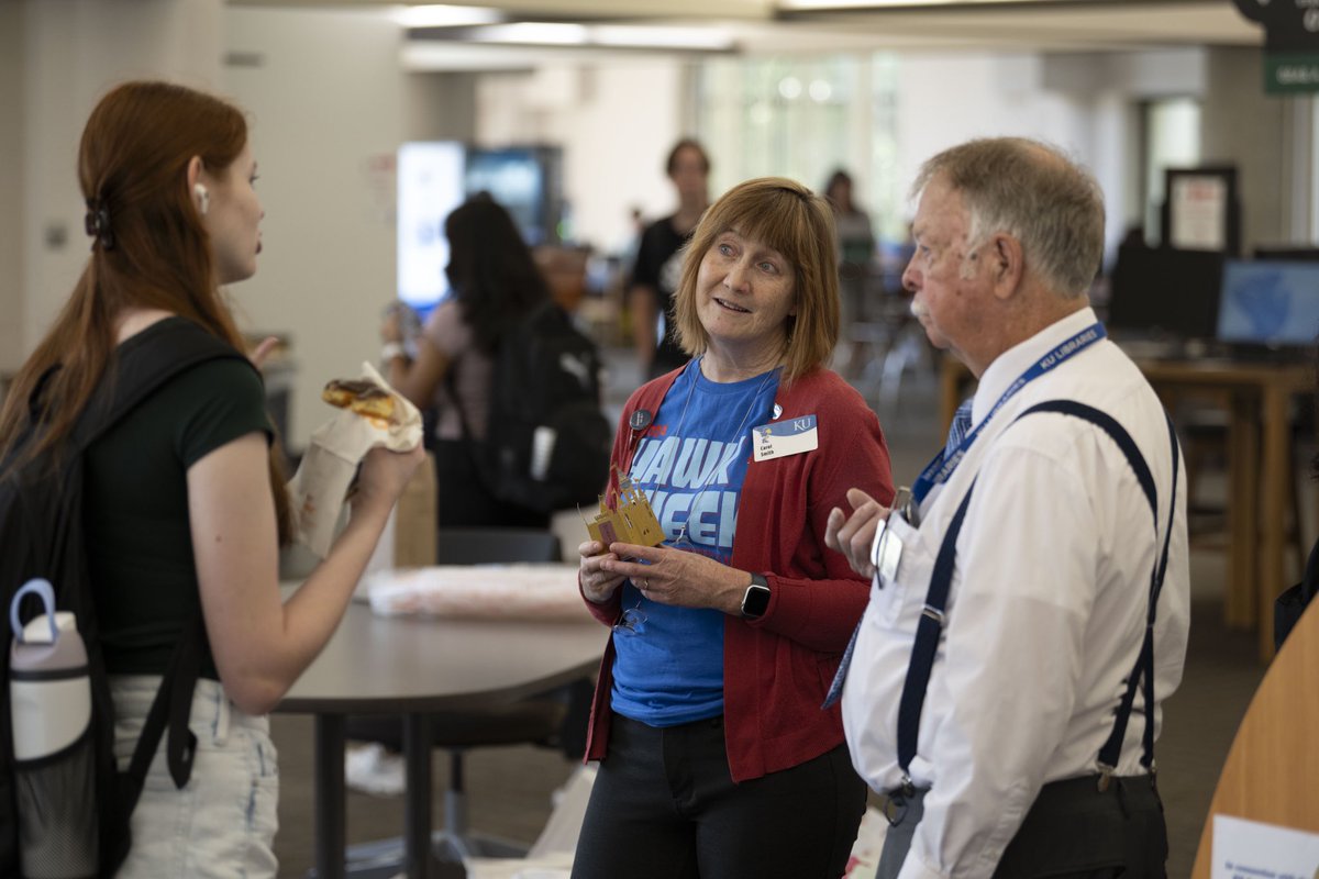 kulibraries's tweet image. Coffee, Carol, Crullers … Dean Carol Smith and members of KU Libraries leadership mingled with students and staff in the Anschutz Library lobby Tuesday morning. #HawkWeek
