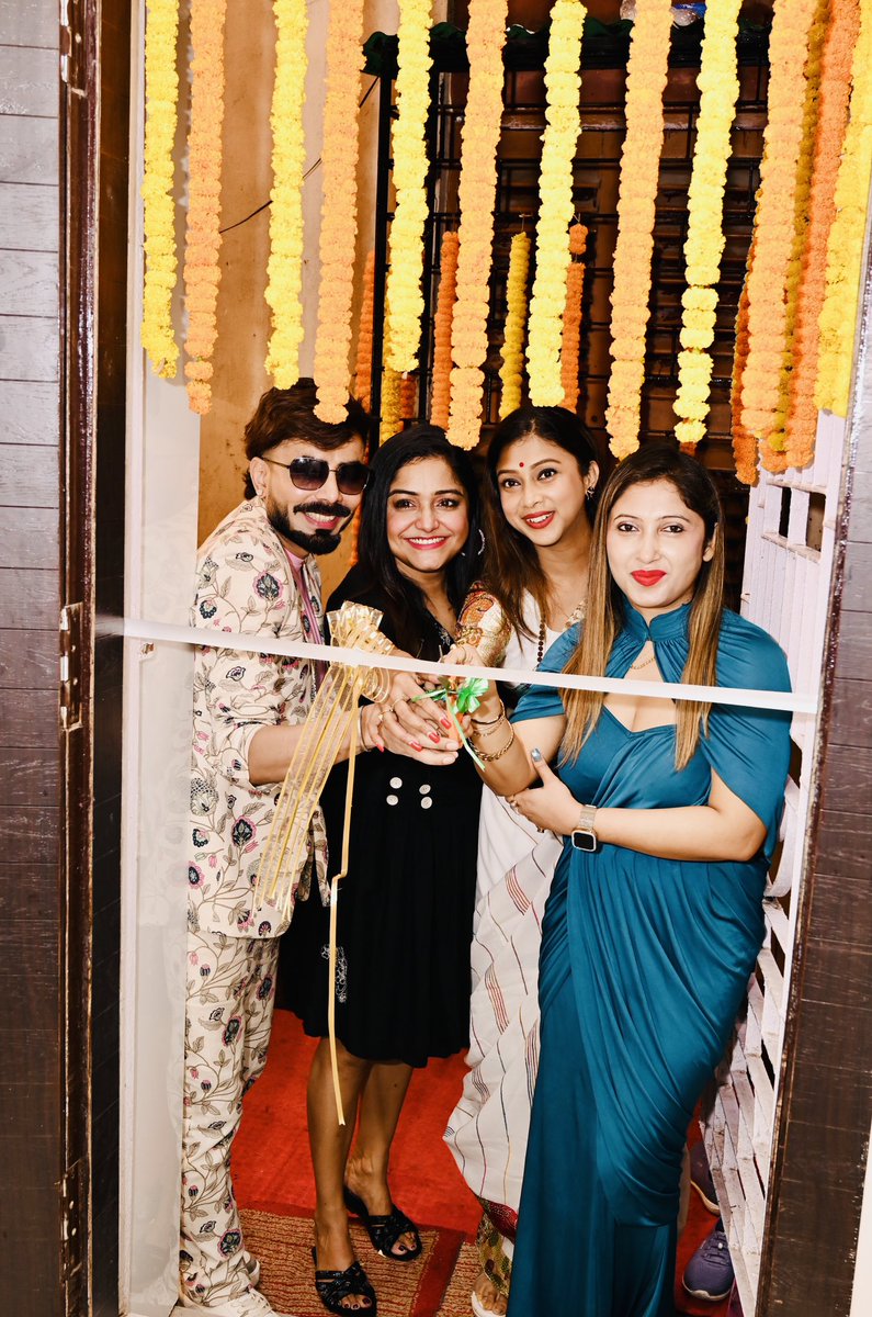 sayantani8's tweet photo. #theraworldclinic , A new aesthetic clinic for non-surgical cosmetic procedures .
#fristlook in association with @t2telegraph
#proudassociation
#practivity #MagiclightProfuction https://t.co/xpxgyiuX8J